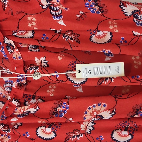 MAX STUDIO Red Floral Ruched Short Sleeve Smocked Waist Lightweight Blouse - Picture 4 of 10